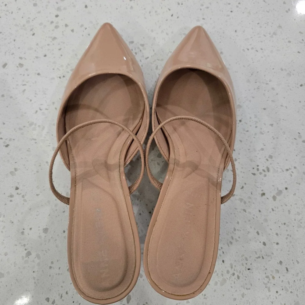 Anne Klein iFlex Nude Patent Pointed Toe Kitten Heel Mules Womens Size 8.5 - Picture 6 of 11